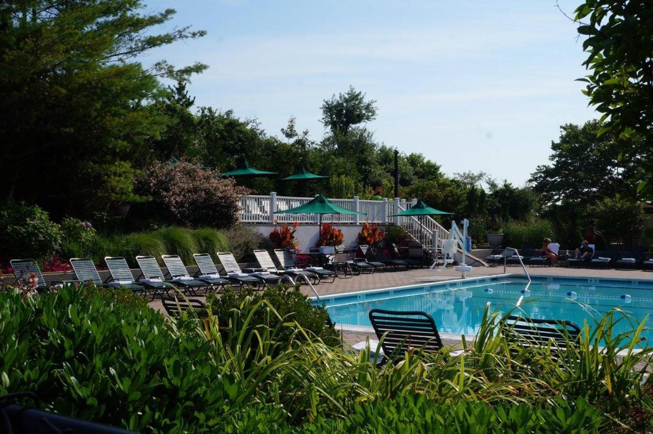 Hotel Montauk Manor Extérieur photo The pool at the Ocean House
